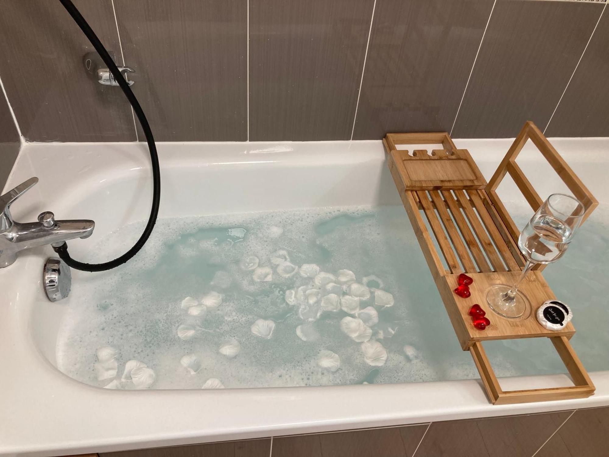 Comfort And Tranquility Near Lyon And Groupama Stadium, 4 Personnes *