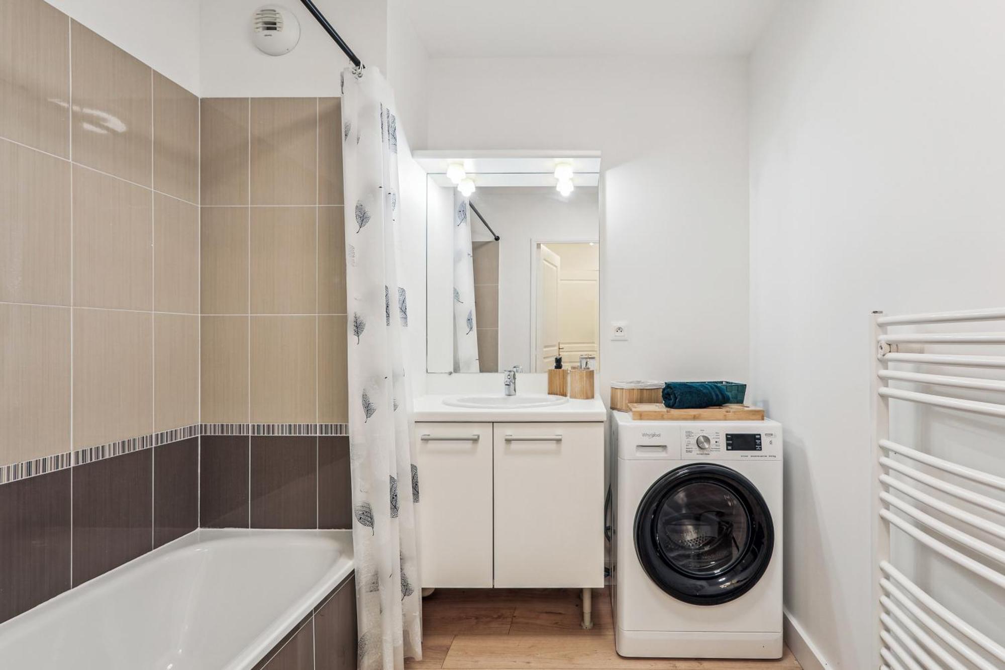 Comfort And Tranquility Near Lyon And Groupama Stadium, 4 Personnes Meyzieu
