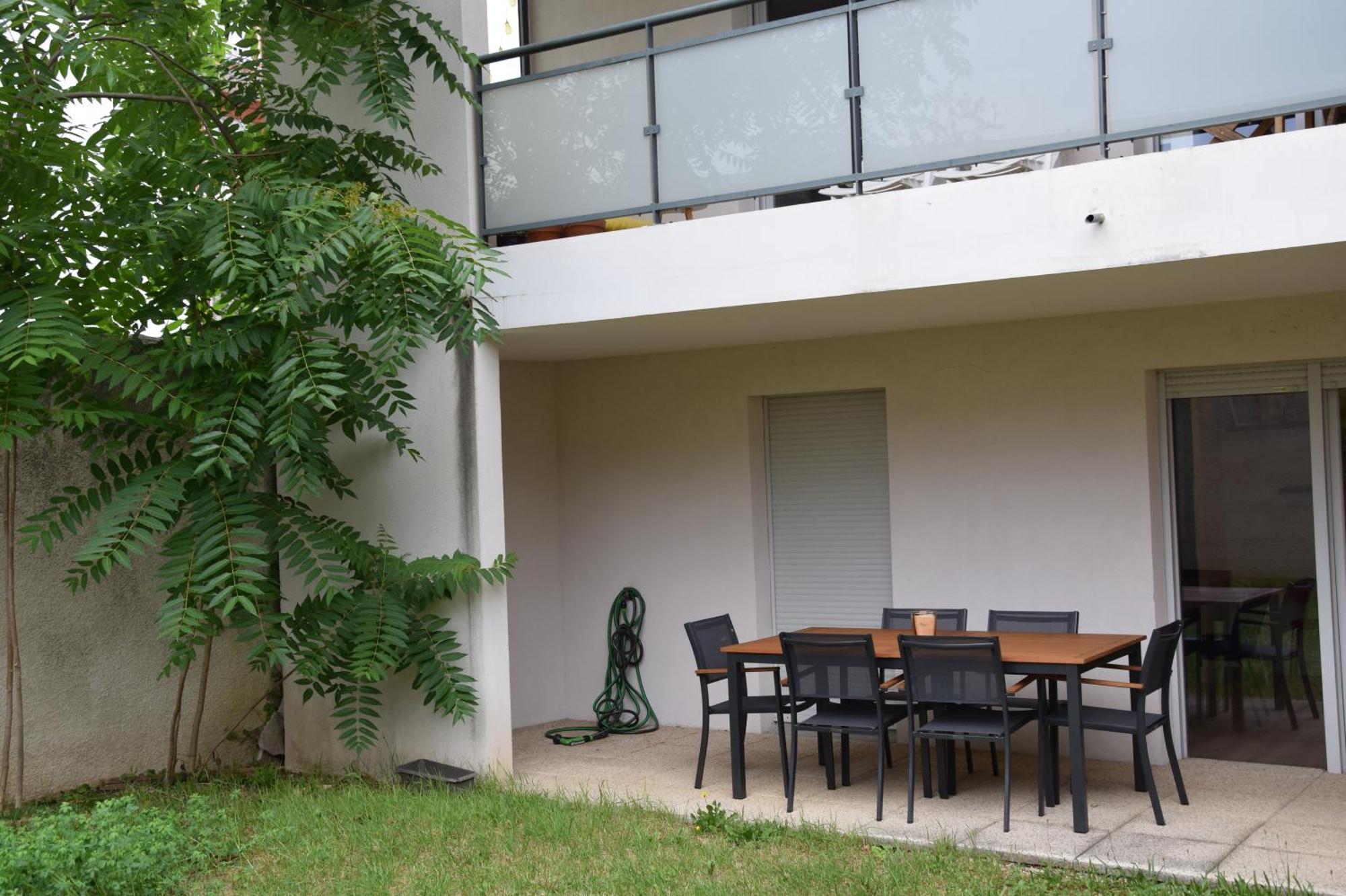 Comfort And Tranquility Near Lyon And Groupama Stadium, 4 Personnes Meyzieu